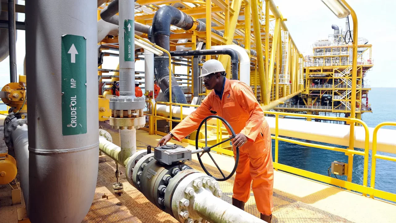 Nigeria crude oil refining policy