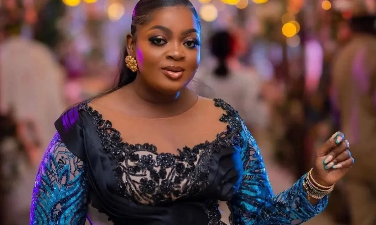 Eniola Badmus supports Tinubu